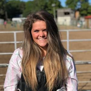 Meet your Posher, Olivia